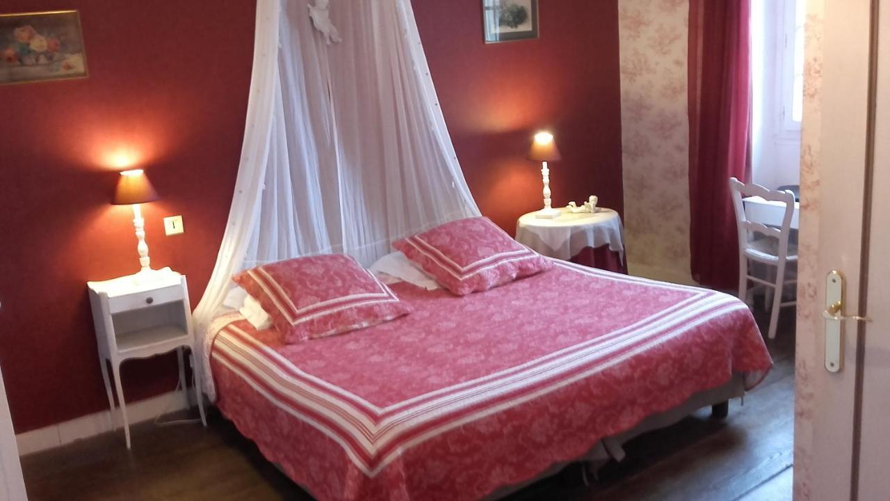 Manoir De La Baronnie Bed and Breakfast Saint-Malo Exteriör bild