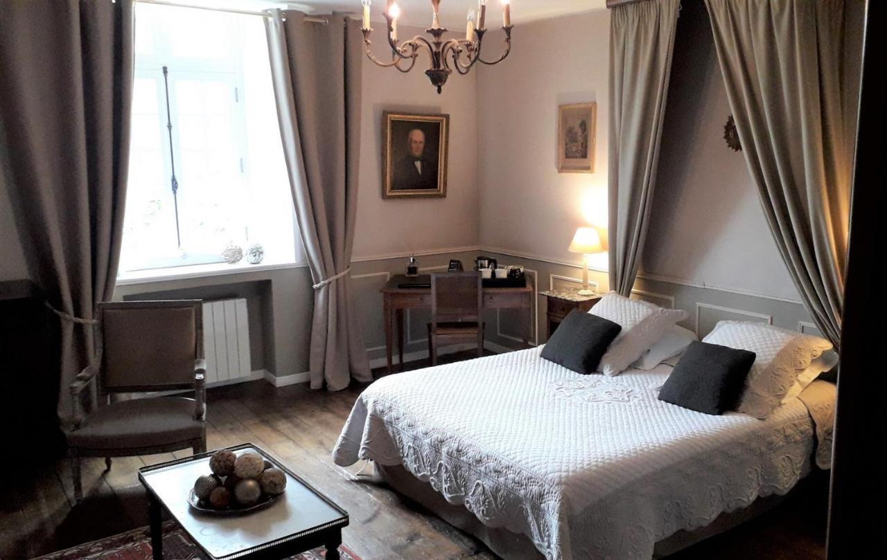 Manoir De La Baronnie Bed and Breakfast Saint-Malo Exteriör bild