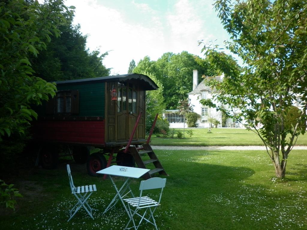 Manoir De La Baronnie Bed and Breakfast Saint-Malo Exteriör bild